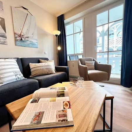 Moderne Mit Balkon In Apartment *