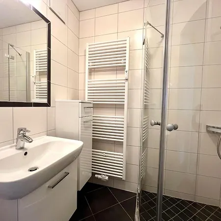Moderne Mit Balkon In Apartment *